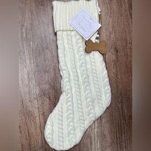 NWT Nicole Miller Cream Cable Knit Pet Stocking